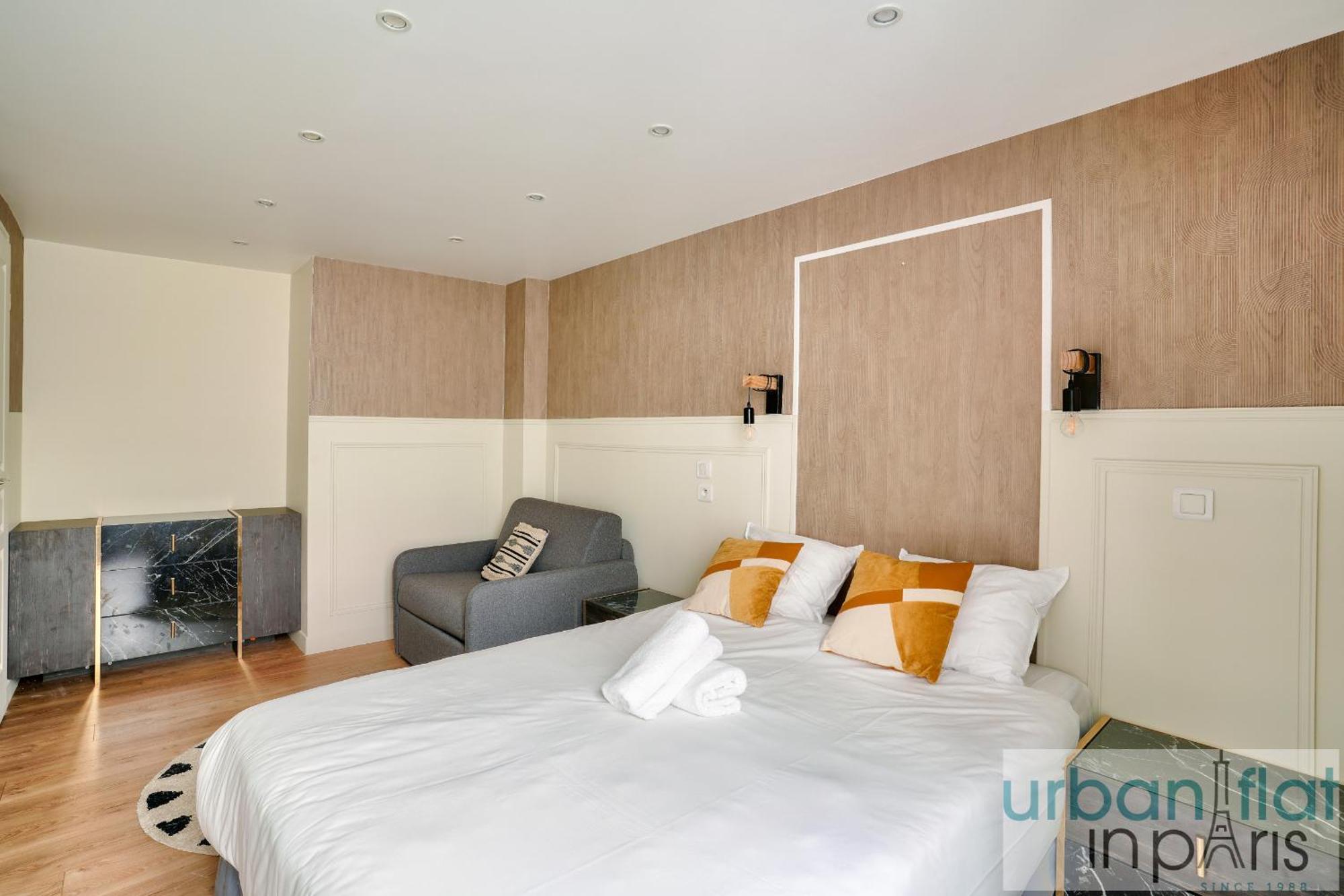 13 Luxury Flat Eiffel Design 2 Appartement Parijs