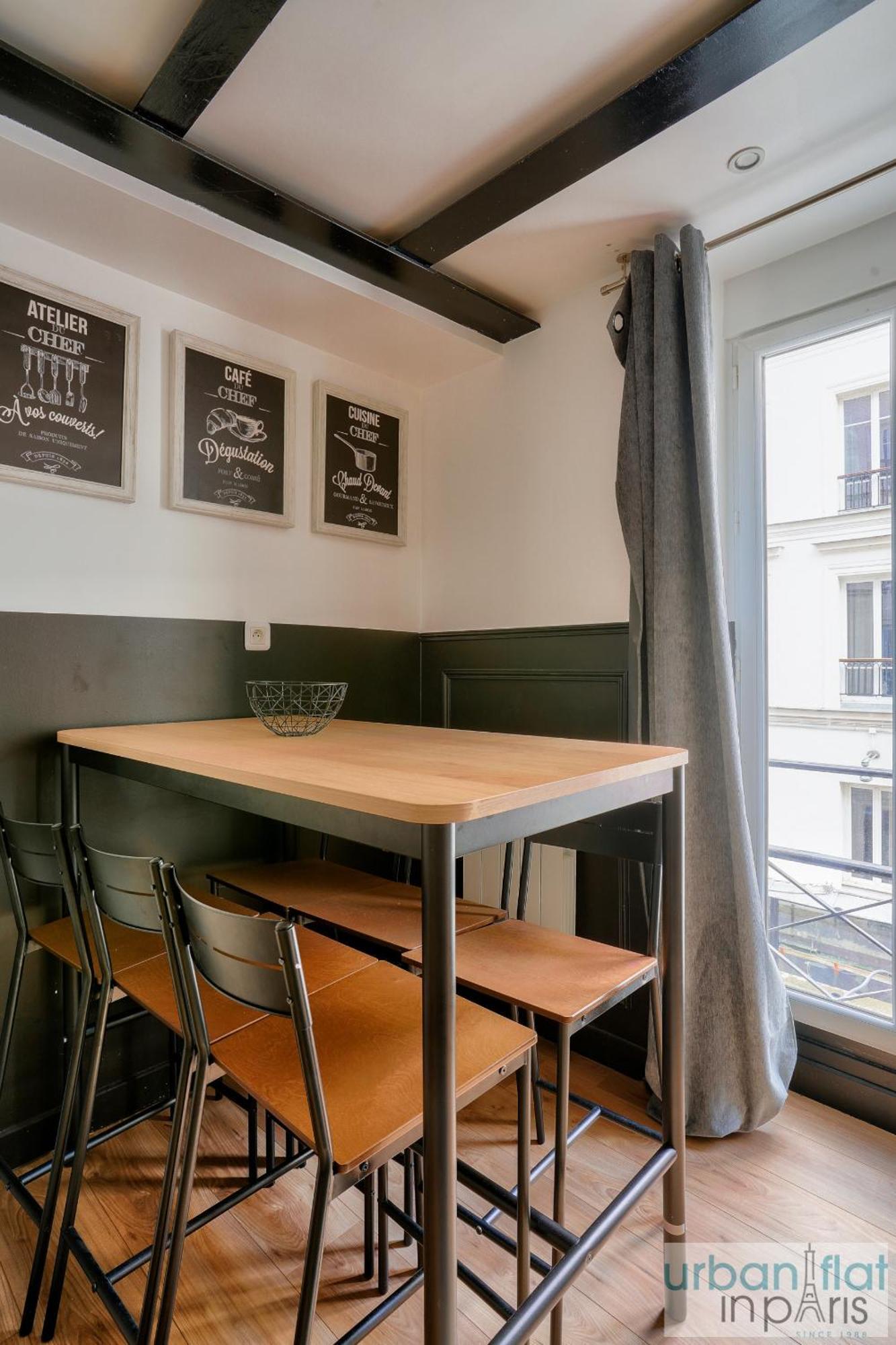 Appartement 13 Luxury Flat Eiffel Design 2 Parijs